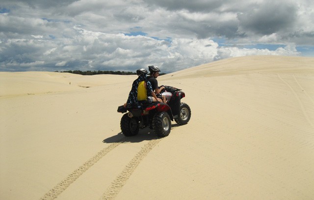 quadriciclo-nas-dunas-640x408