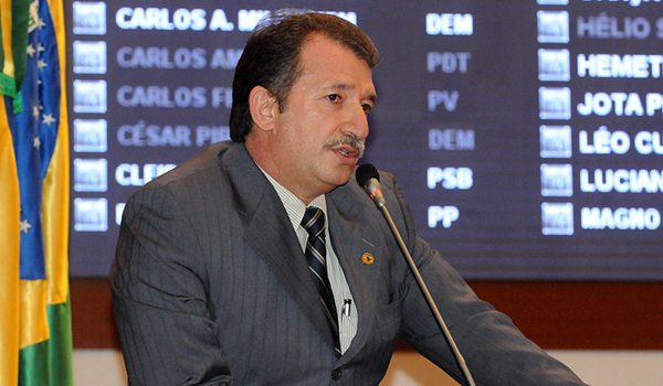 Bacelar estava subjudice devido a um recurso contra decisão de base que deferiu seu pedido de registro de candidatura.
