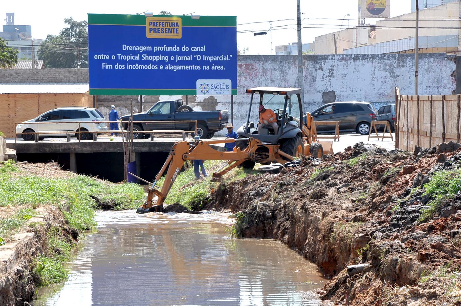 66 cidades de MT têm obras inacabadas ou fantasmas Obra de drenagem do Canal do Tropical Shopping, em São Luís, aparece no relatório com ‘inacabada’. 